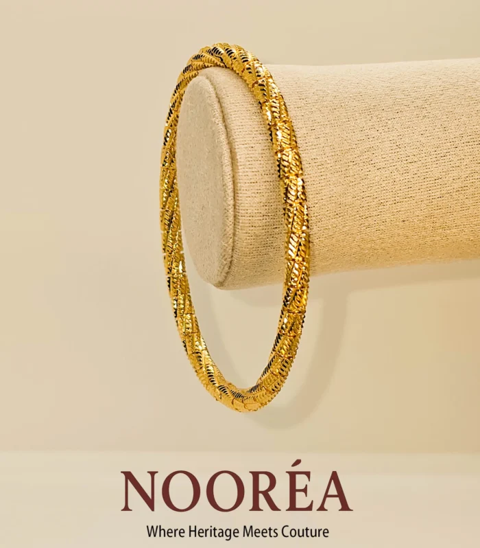 Sculpted Bamboo Glow Bracelet