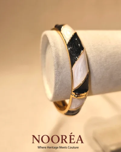 Onyx Pearl Bangle