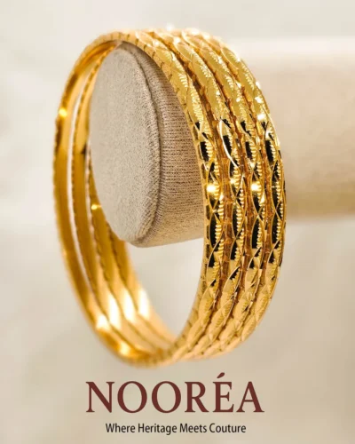 Zayna Textured Slim Bangle