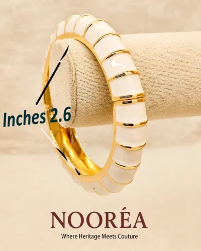 Ivory Ribbed Bangle